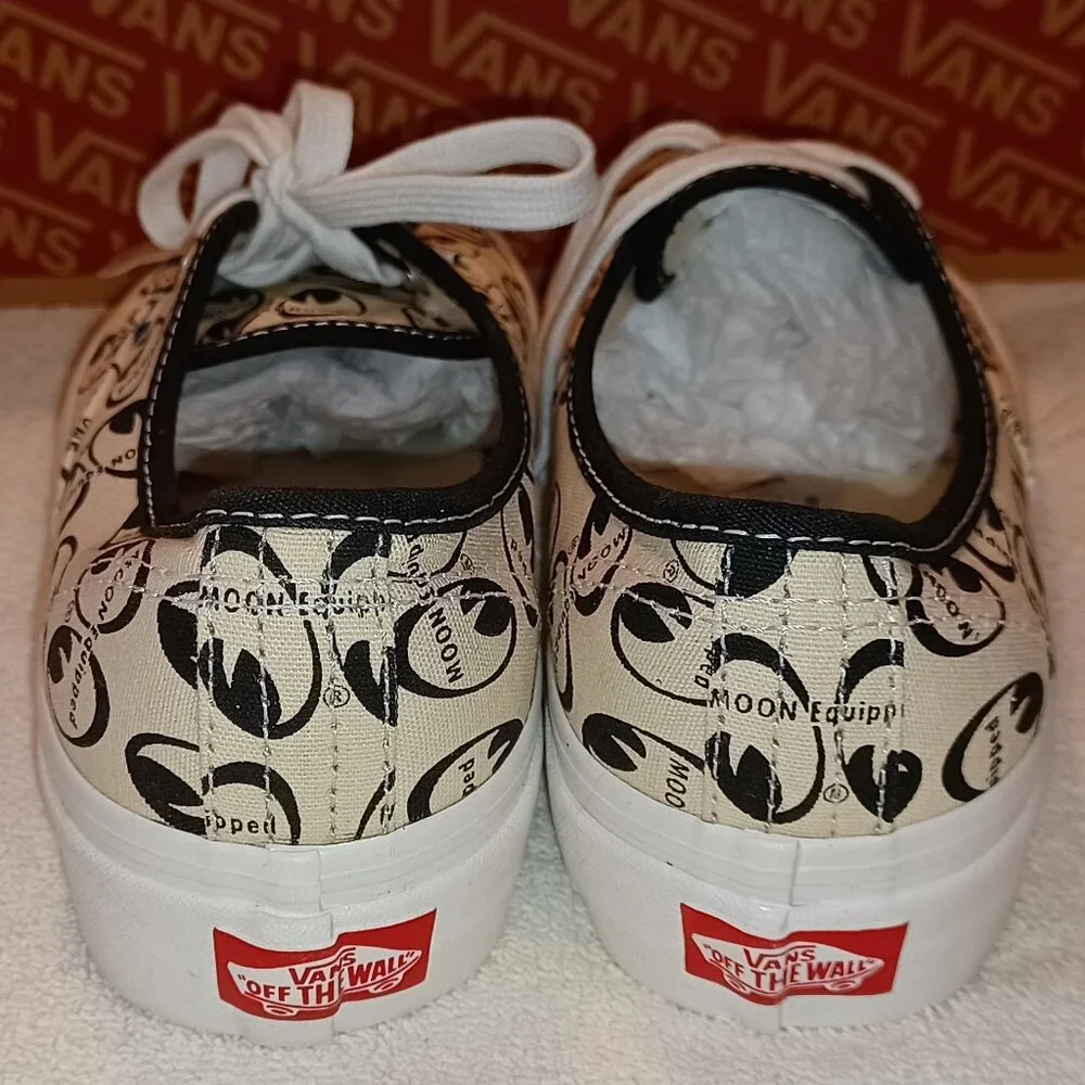 VANS X Men's 7/Women's 8.5 Mooneyes Authentic 44 DX Unisex Anaheim Factory White
